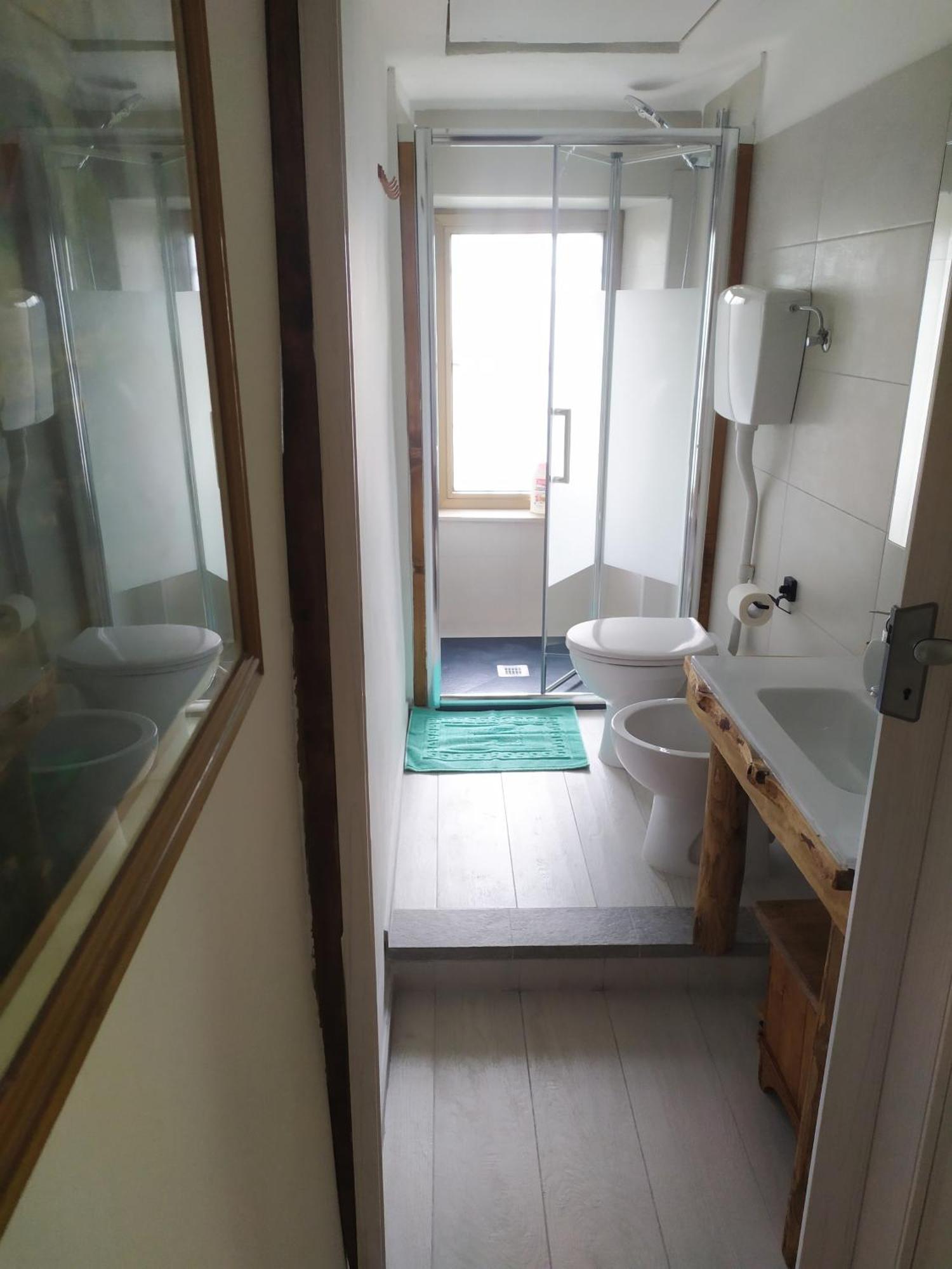 La Ghita Bed & Breakfast Sparone Ruang foto