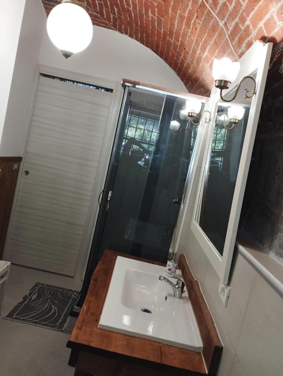La Ghita Bed & Breakfast Sparone Bagian luar foto