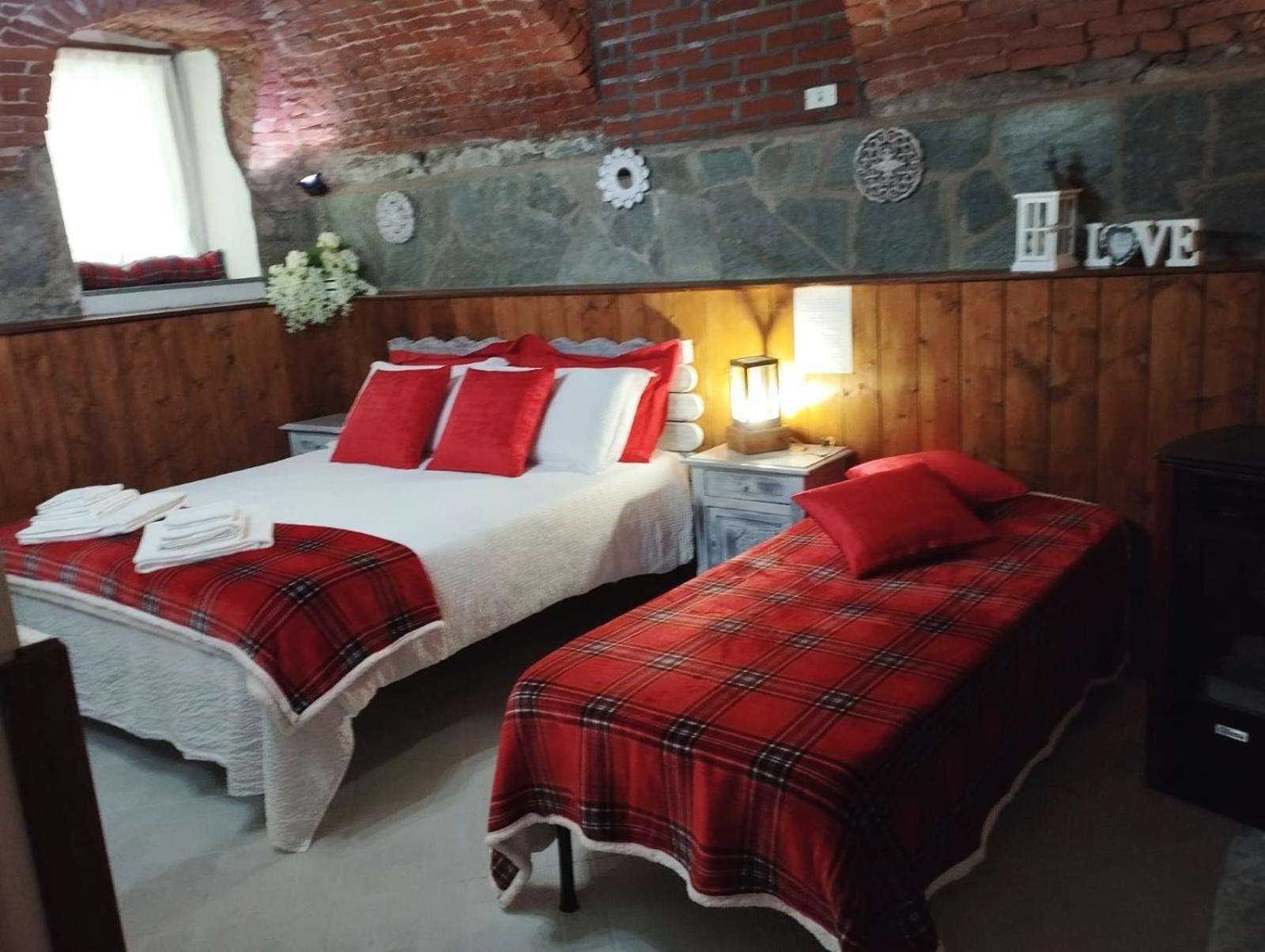La Ghita Bed & Breakfast Sparone Bagian luar foto